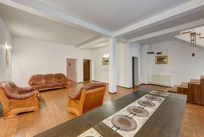 Brancoveanu-Alunisului,S+P+E+p,eleganta renovata 2019,teren generos,10min.metrou - 2