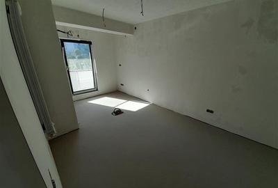 Apartament cu 3 camere semidecomandat în Florești - 10