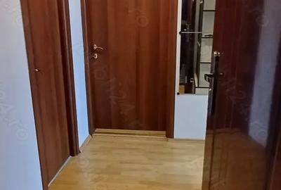 Vand apartament cu 2 camere, zona Lenin Sud - 2