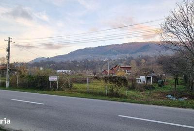 Teren de 851 mp, în Central - 1