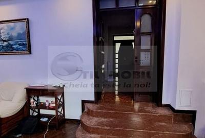 Casa/Vila de Inchiriat COPOU - 3000 euro - 39