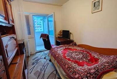 Apartament de vanzare cu 3 camere decomandat, cartierul Manastur Cluj Napoca Apartament de vanzare cu 3 camere decomandat, cartierul Manastur Cluj Napoca - 8