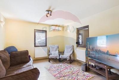 Casă cu 7 camere cu Teren 354 Mp în Cumpătu - 8