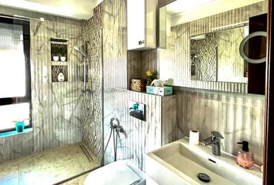 Penthouse de LUX-2 niveluri-5 camere-2 băi-vedere panoramică-Rond Păcurari Penthouse de LUX-2 niveluri-5 camere-2 băi-vedere panoramică-Rond Păcurari - 5