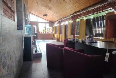 Vila cu piscina situata intr un cartier rezidential la 14 km de Ploiesti Vila cu piscina situata intr un cartier rezidential la 14 km de Ploiesti - 10