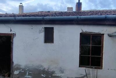 Casă cu 2 camere în Girocului