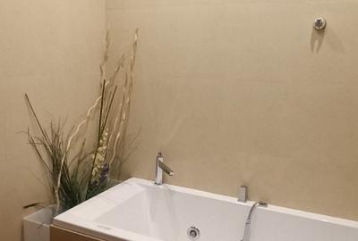 Apartament de  închiriat cu 3 camere, zona Km 5 Apartament de  închiriat cu 3 camere, zona Km 5 - 9