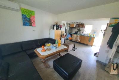 Casă cu Teren 1996 Mp în Giulvăz - 9