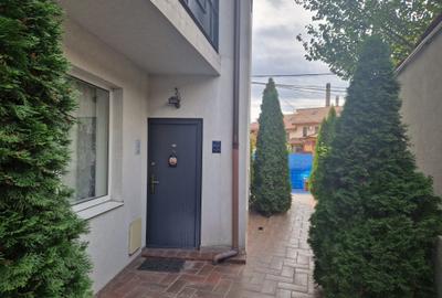 Apartament cu 3 camere decomandat în Titan - 1