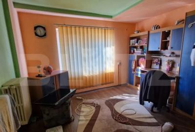 Casă cu 3 camere cu Teren 2000 Mp în Central - 2