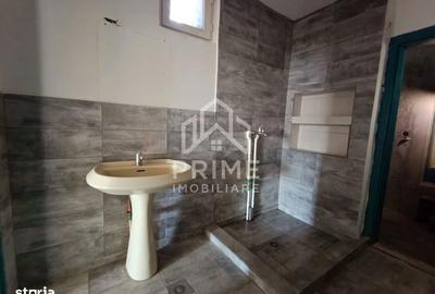 Casă cu 6 camere cu Teren 1100 Mp în Teiu - 9