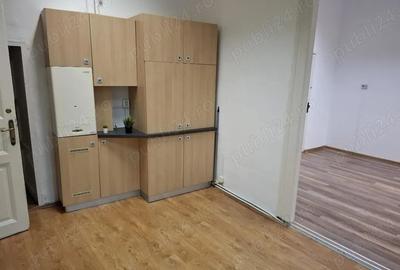 Inchiriez apartament ultra central - 2