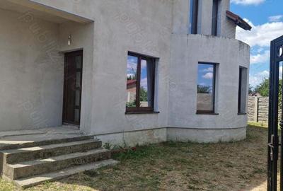 Vand casa in vatra satului Sacalaz - 9