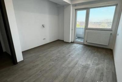 Apartament cu 3 camere decomandat în Central - 3