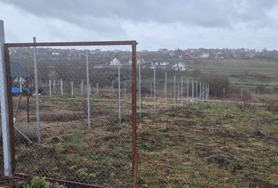 Teren de 500 mp, în Ludoș