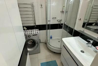 Apartament cu 2 camere decomandat în Apărătorii Patriei