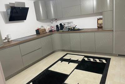 Casă cu Canalizare în Central - 5