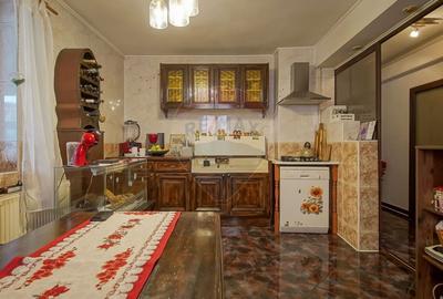 Hotel / Pensiune cu 14 camere/strada Tomis - 18