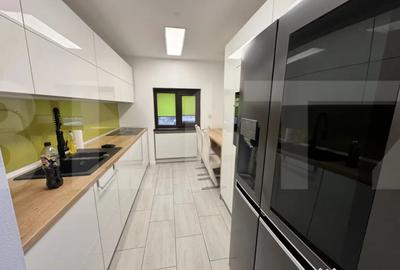 Apartament cu 4 camere decomandat în Sud - 11