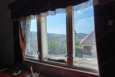 Casă cu Teren 287 Mp în Central - 1