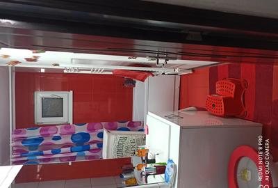 Apartament cu 3 camere în Micro 13 - 1