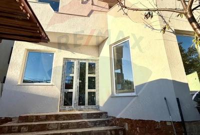 Casa de vanzare in Eforie Nord teren proprietate 300 mp - 14