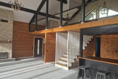 Casă individuală cu 4 camere cu Canalizare în Central - 2