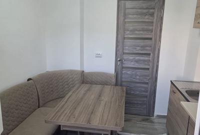 Apartament cu 2 camere decomandat în Rovine - 3