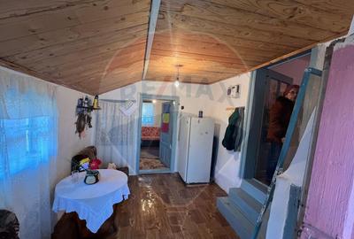 Casă cu 4 camere cu Teren 1000 Mp în Mihălceni - 4