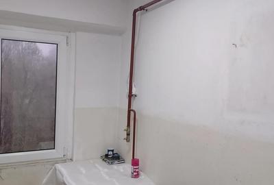 Apartament cu 2 camere semidecomandat în Micro 38 - 1