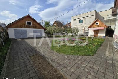 Casă cu 6 camere cu Canalizare în Sub Arini - 3