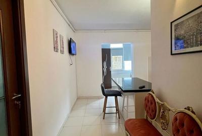 Apartament cu 3 camere în Central - 1