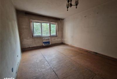 Apartament cu 4 camere decomandat în Rovine - 3