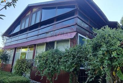 Casă individuală cu 8 camere cu Teren 1000 Mp în Sud-Est - 1