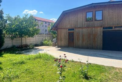 Spațiu comercial, în Central - 4