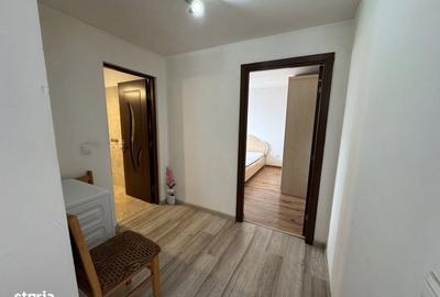 Apartament cu 3 camere decomandat în Cristian - 3
