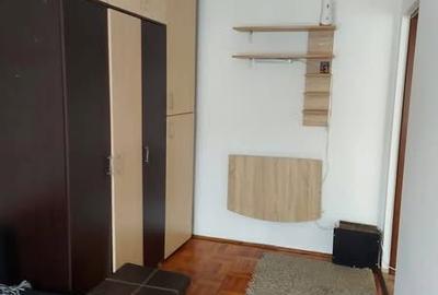 Apartament cu 2 camere decomandat în Central - 2
