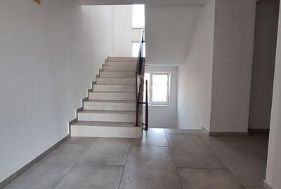 Apartament mobilat si utilat cu 2 locuri de parcare - 15