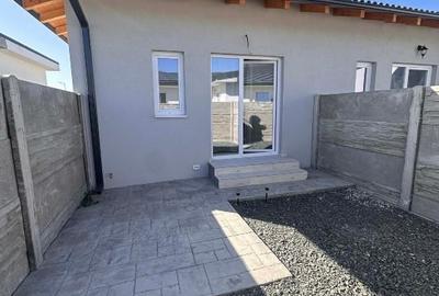 Casă cu 2 camere cu Teren 10 Mp în Moșnița Nouă - 10