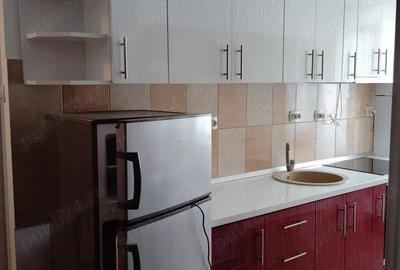 Apartament cu 2 camere , 50 m , et 4 4