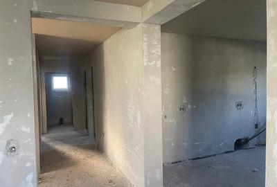 Casă cu 4 camere în Șura Mare