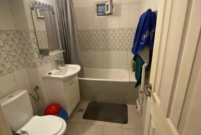 Inchiriez apartament cu 3 camere (zona Spital Jude?ean) - 8