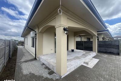 Casă cu 3 camere în Urseni