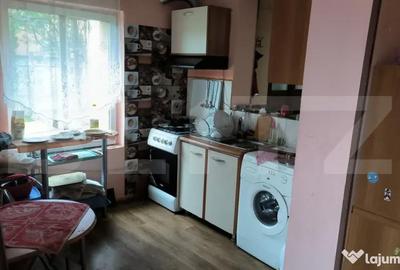 Casă cu 7 camere cu Teren 375 Mp în Central - 1