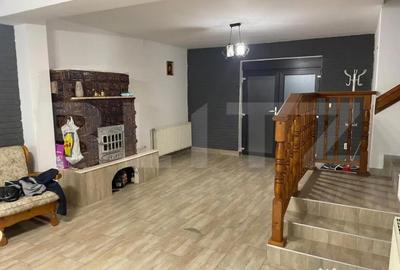 Casă cu 4 camere cu Teren 400 Mp în Mărtinești - 9