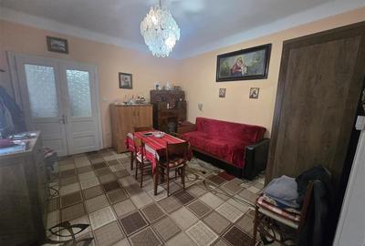Duplex cu 3 camere cu Canalizare în Central - 5