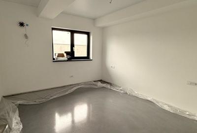 Casă individuală cu 6 camere cu Canalizare în Șendreni - 9