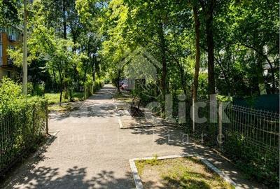 Apartament cu 4 camere semidecomandat în Țiglina 3