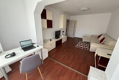 Apartament cu 3 camere decomandat în Astra - 1