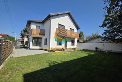 Casă individuală cu 4 camere cu Canalizare în Berceni